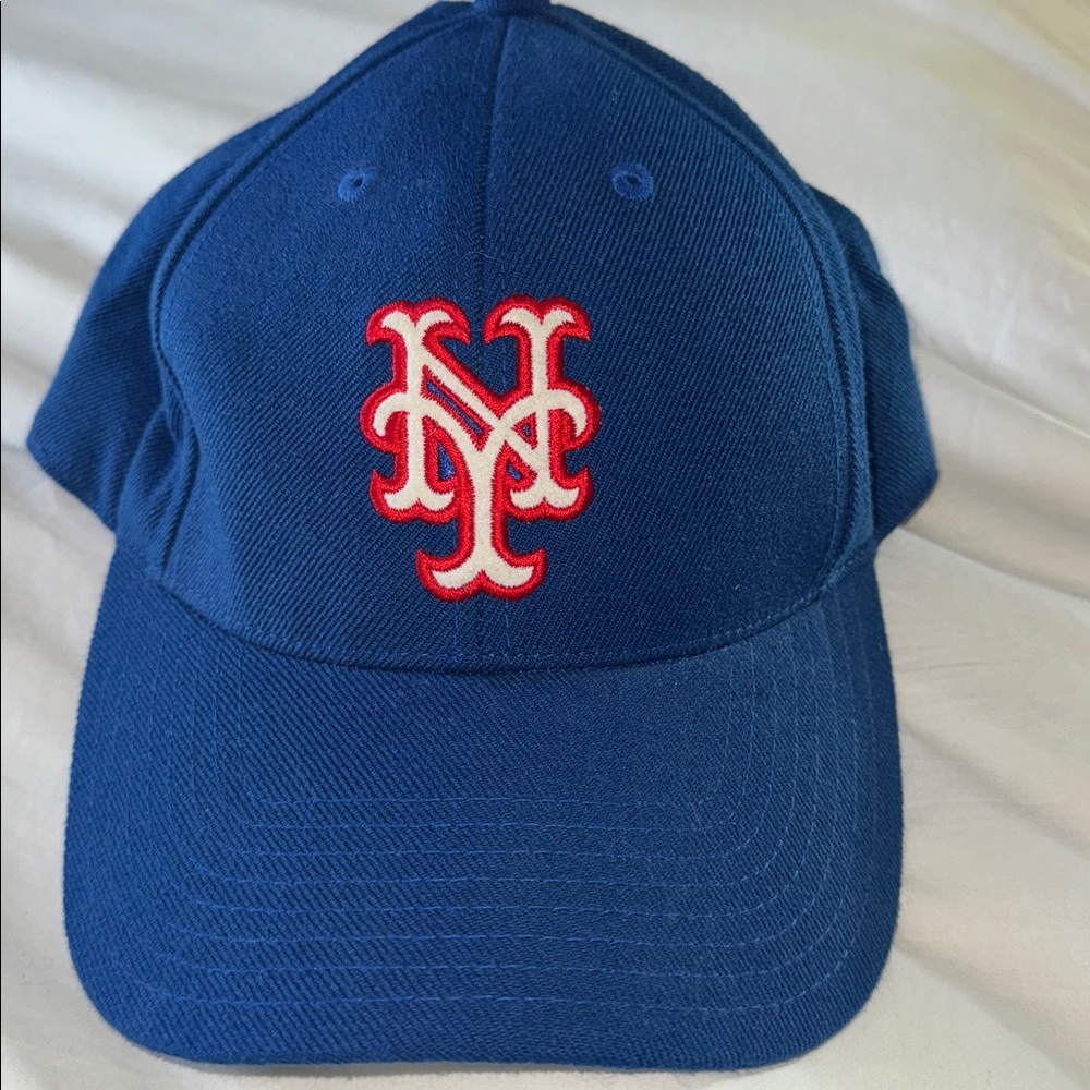 American Needle New York Giants Blue Baseball Cap. Cooperstown Collection !